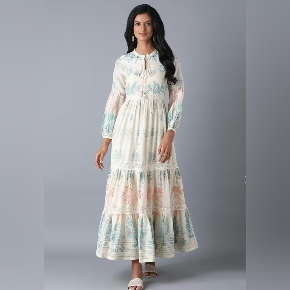 NWOT Floral Dress in Cream with Red and Blue print